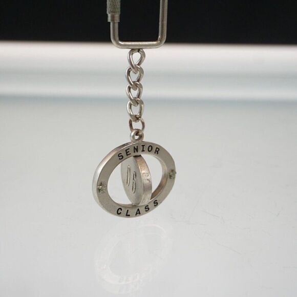 Senior Class 06 Key Fob Key Chain Keyring Swivel Silver Tone - Picture 3 of 6